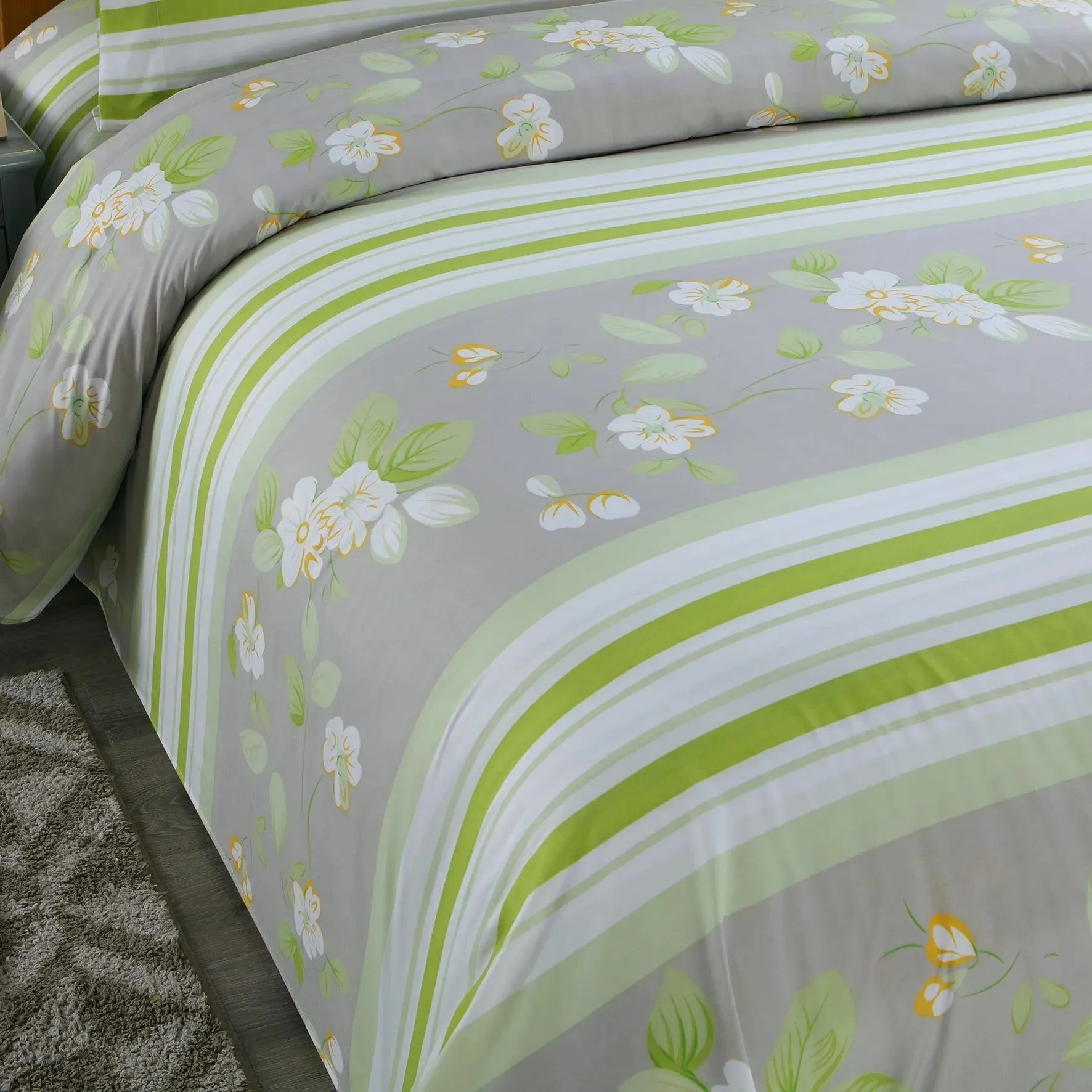 Belle Haven 6 Piece Sheet Set Green/Gray with White Flowers