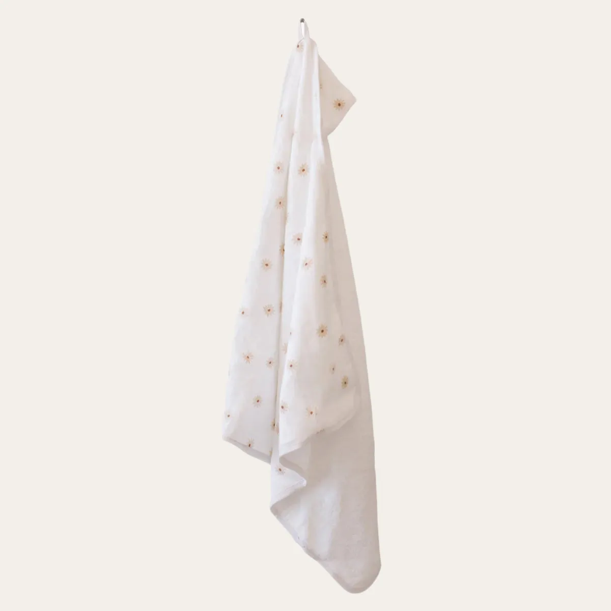 'Daisies' Hooded Towel by Lulujo