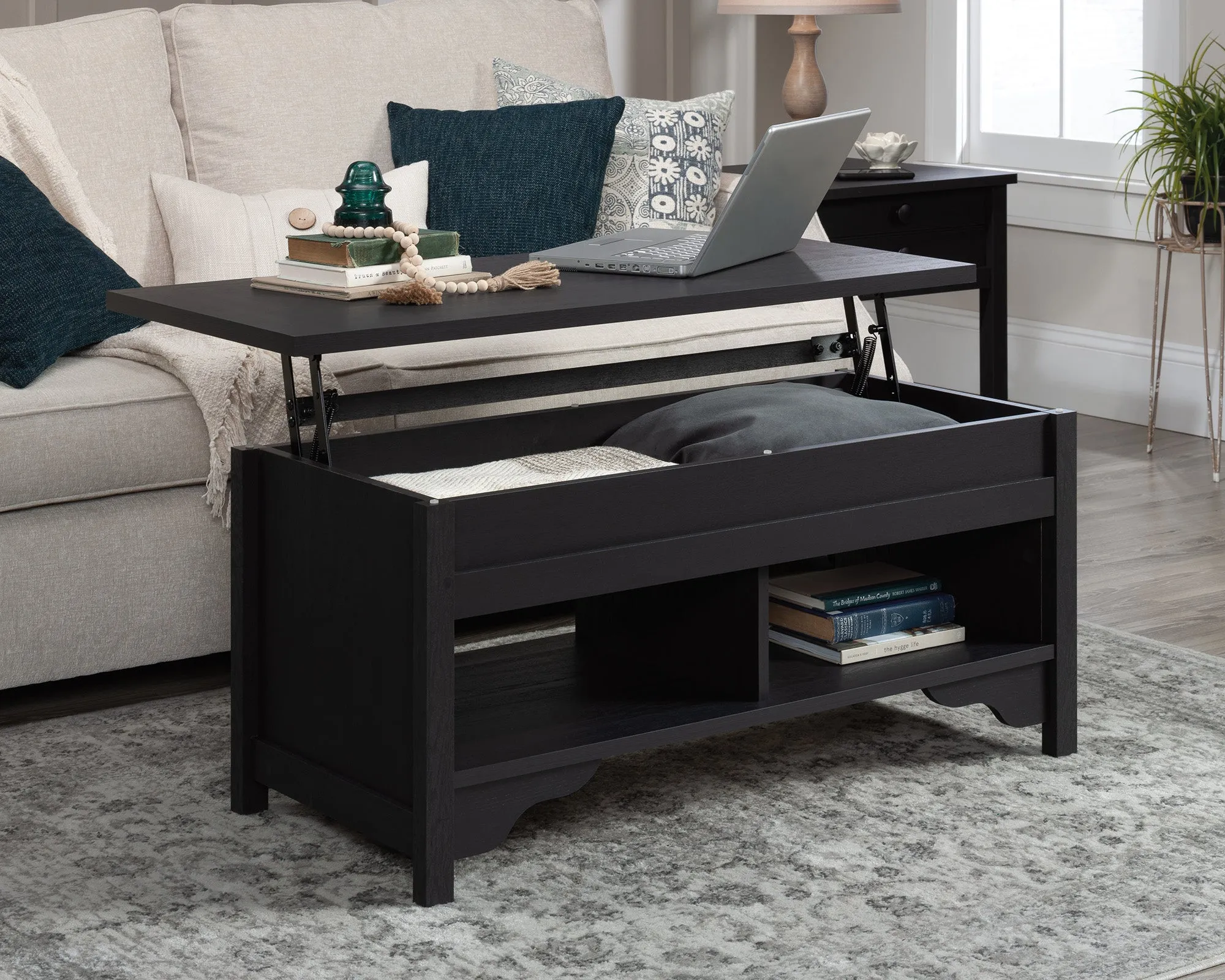 Dawson Trail Lift Top Coffee Table Ro