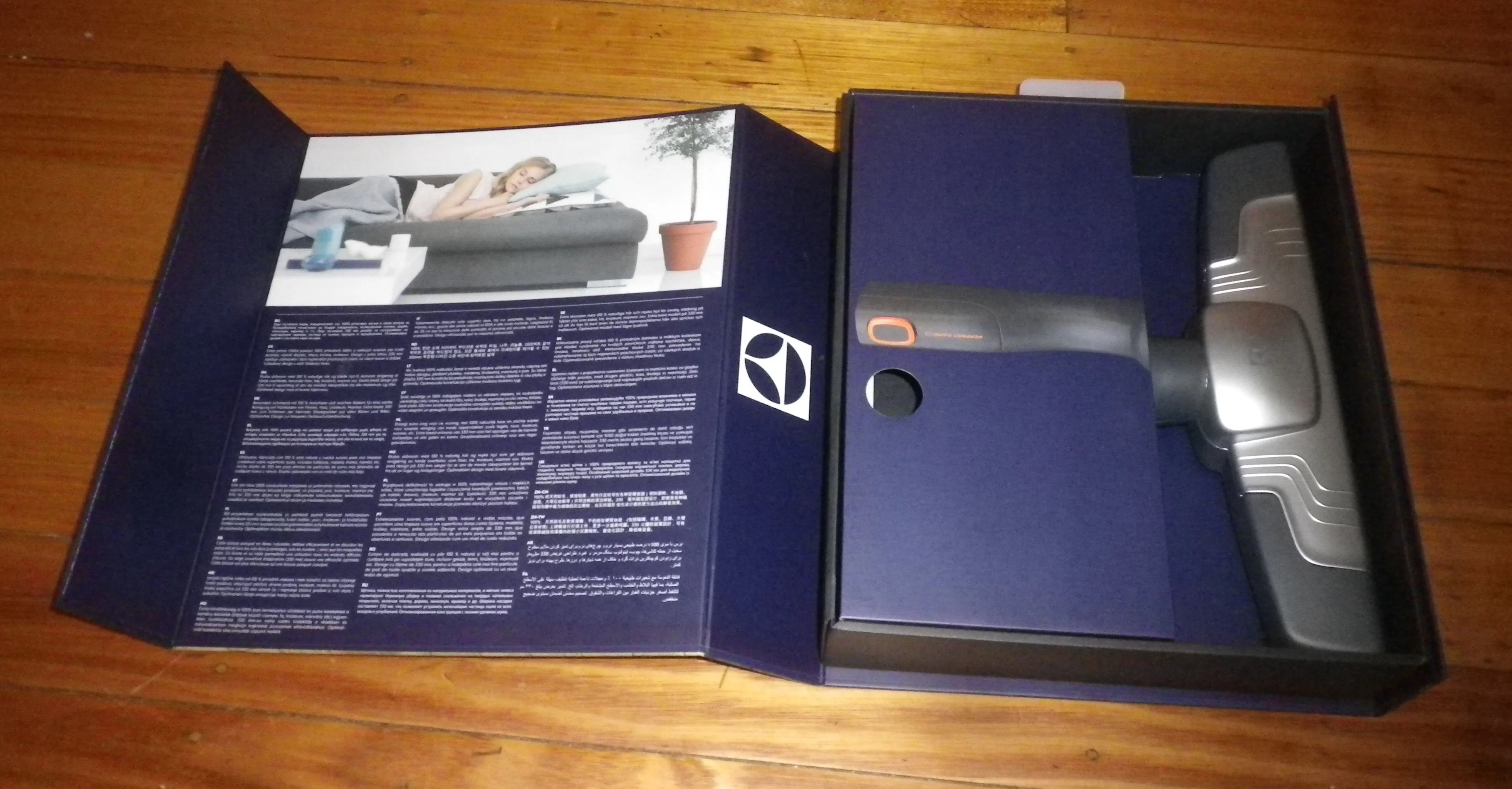 Electrolux AeroPro 2G Vacuum Hard Floor Tool in Fancy Box - Part # ZE115