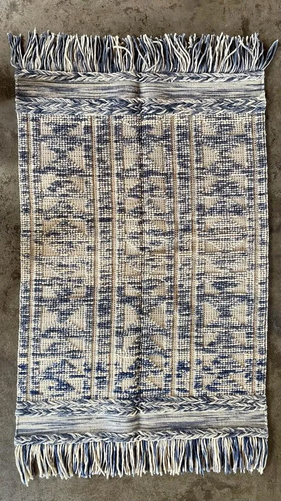 Hand Knotted Wool & Cotton RUG 34 (4x6 ft)