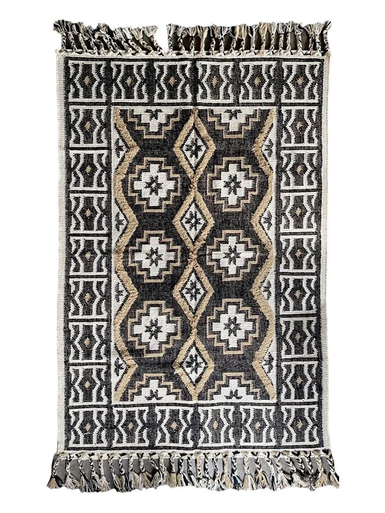 Hand Knotted Wool & Cotton RUG 65 (5x8 ft)