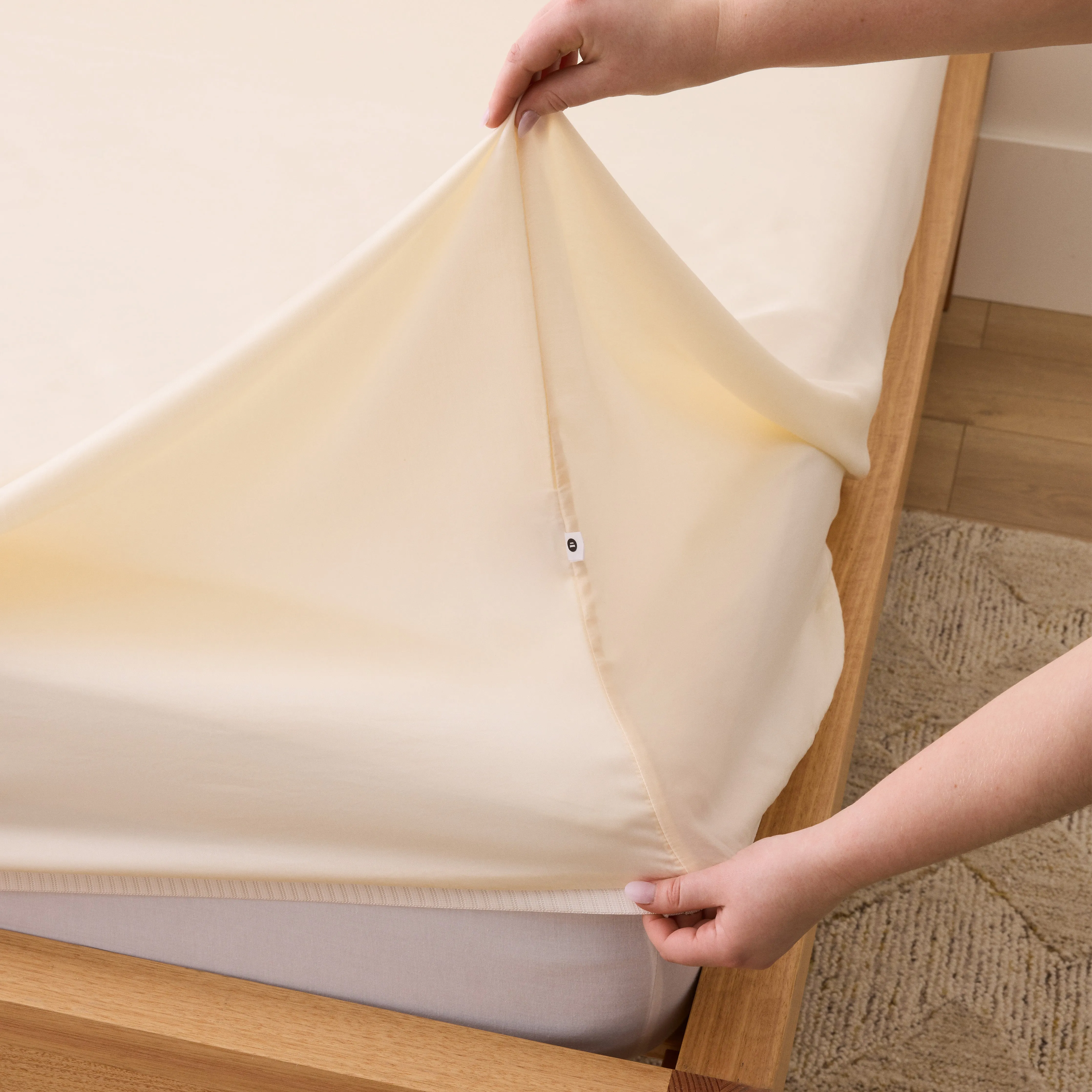 Kane Bamboo - Warm White Fitted Sheet