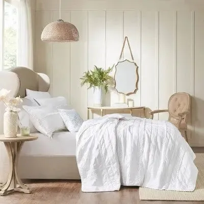 New - Alexis Ruffle Quilted Coverlet Set (King/California King) White - 4pc