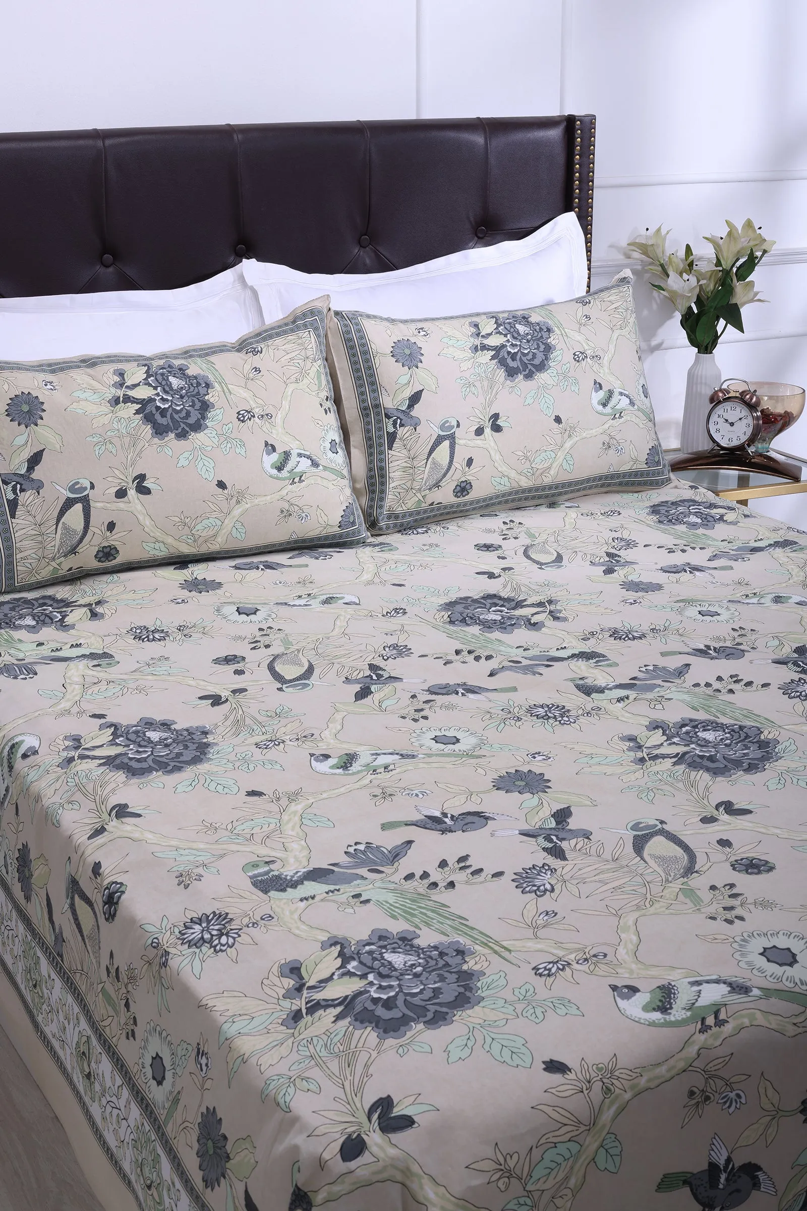 Rama Paisley Beige Cotton Bedsheet