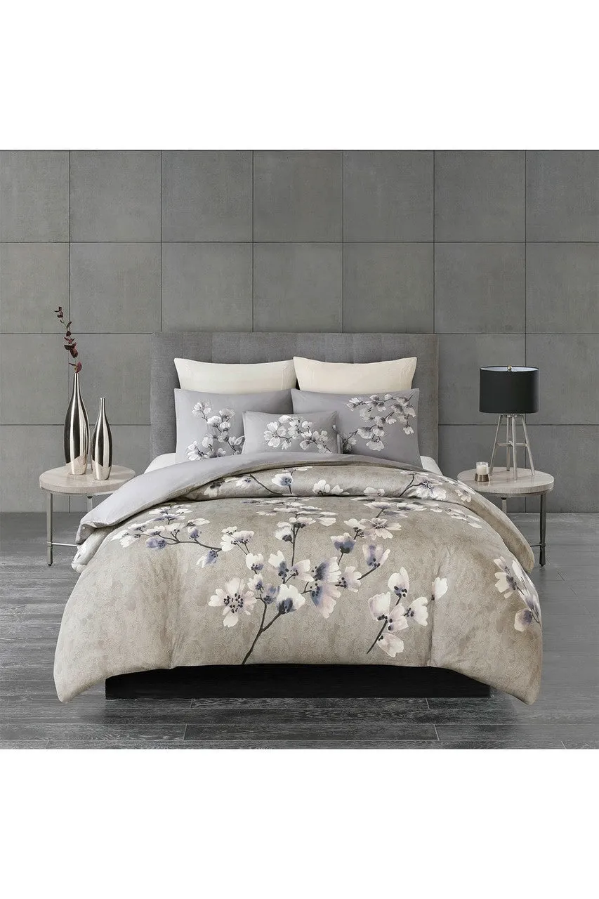 Sakura Blossom Comforter Set